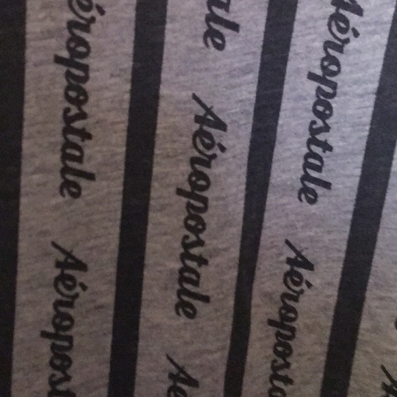 Aeropostale Short Sleeves T shirt- M&L - Picture 4 of 5